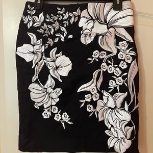 White House Black Market Skirt